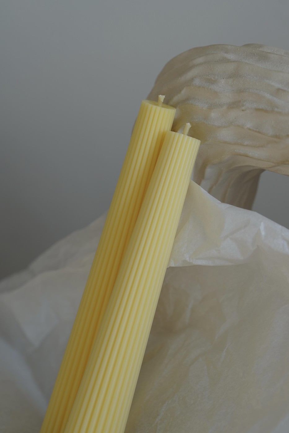 Vroubkovaná svíčka Aria | Sójová svíčka