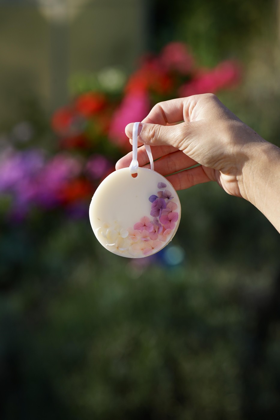 Růže & santalové dřevo | Vonný vosk (závěsný)