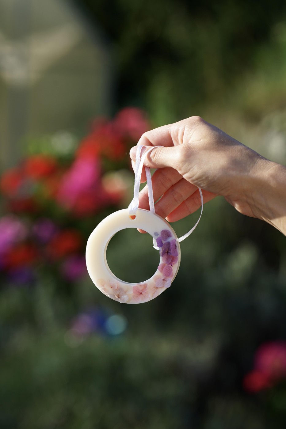 Růže & santalové dřevo | Vonný vosk (závěsný)