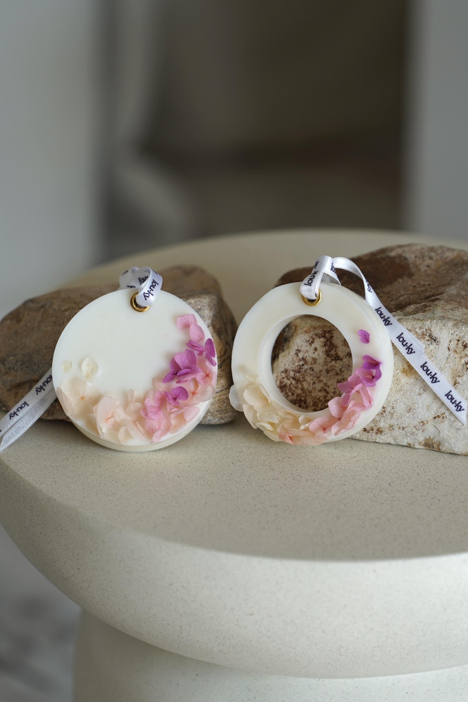 Růže & santalové dřevo | Vonný vosk (závěsný)